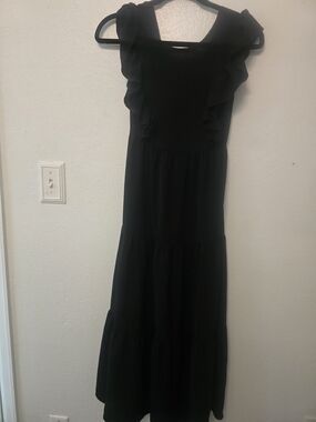 Source Unknown Black Ruffle Midi Dress